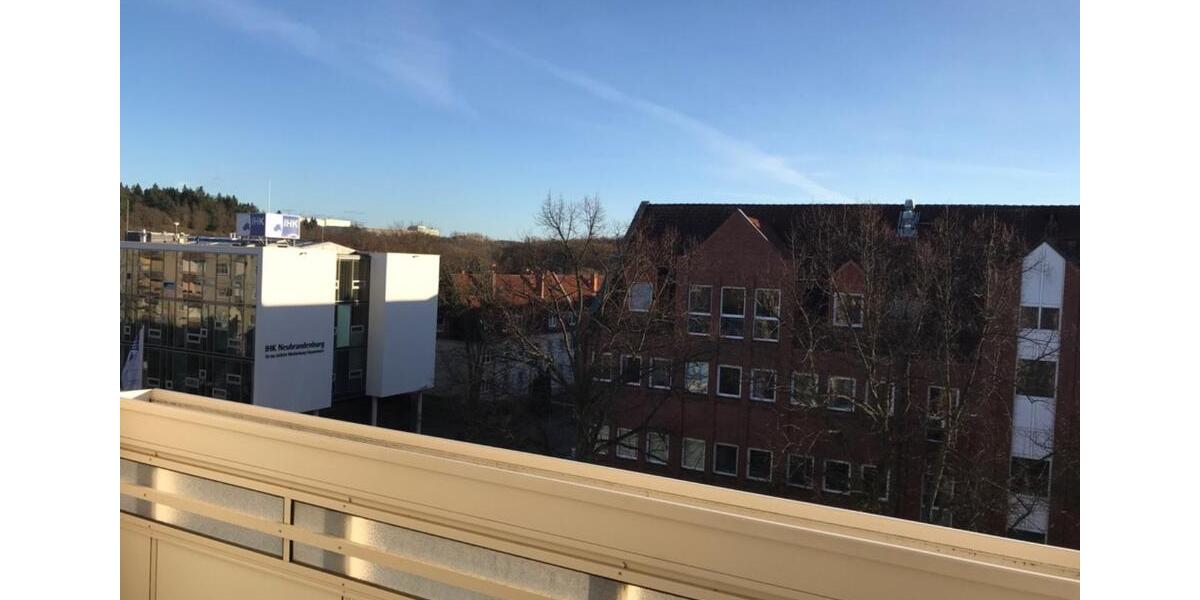 Etagenwohnung Neubrandenburg - 3 Zimmer, 62 m&sup2;, 320&euro; | Angebot:18970918