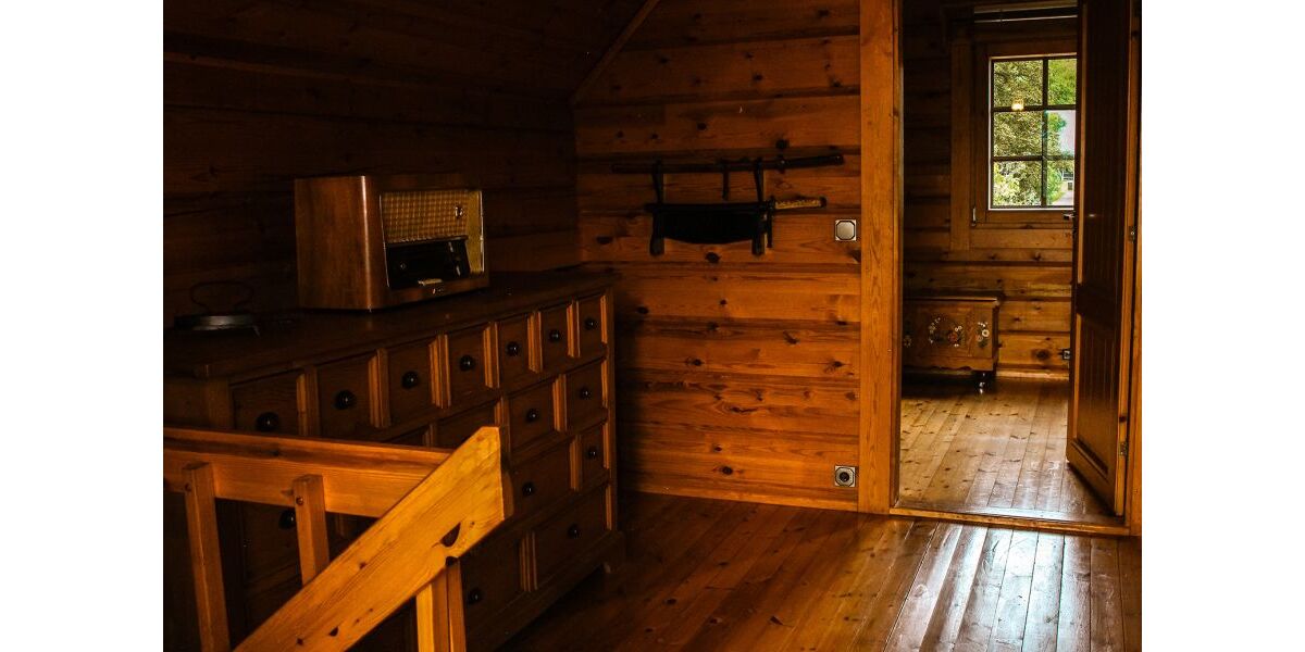 Provisionsfrei* Blockbohlenhaus mit Solaranlage & großem Grundstück - Wohnen im Naturparadies von Rühlow (Sponholz) - Einfamilienhaus Rühlow Rühlow | Angebot:27230413