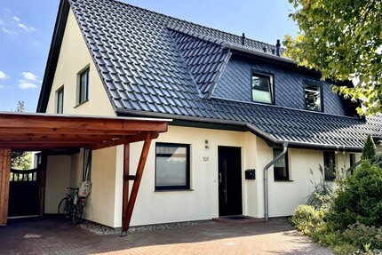 HORN IMMOBILIEN ++ Neubrandenburg Broda, Doppelhaushälfte mit Carport - Haus Neubrandenburg | Angebot:27668980