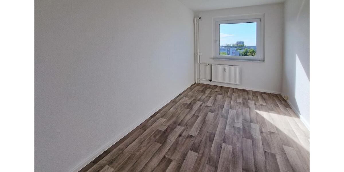 Etagenwohnung Neubrandenburg Datzeberg - 3 Zimmer, 69 m&sup2;, 208&euro; | Angebot:26661622