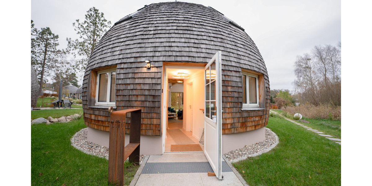 HORN IMMOBILIEN ++ Wustrow Kugelhaus am See - das 