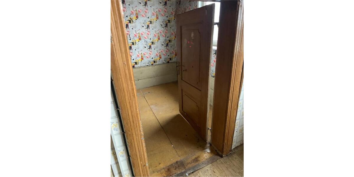 Mehrfamilienhaus, Wohnhaus Altentreptow - 8 Zimmer, 270 m&sup2;, 45.000&euro; | Angebot:25873253