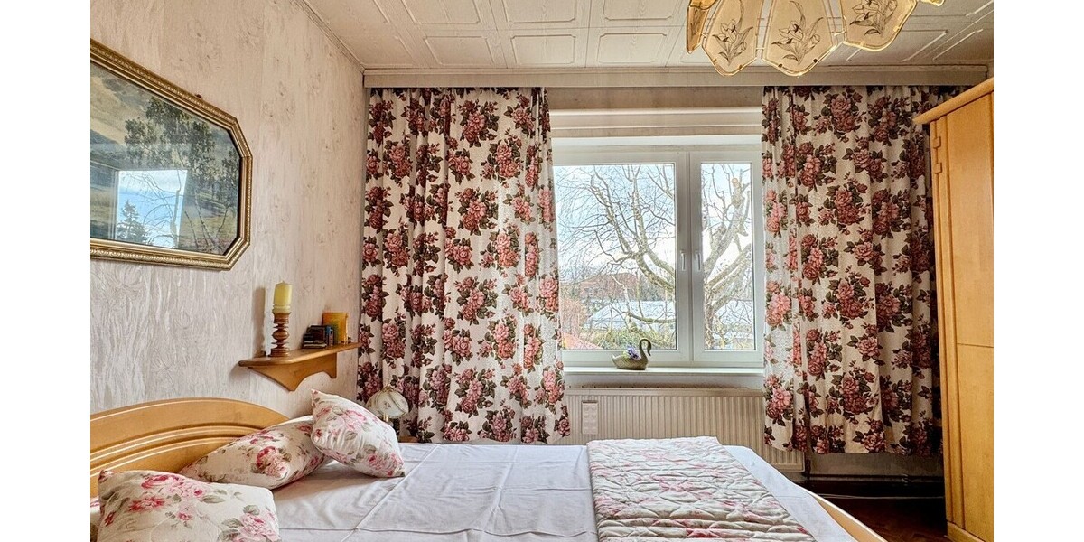 HORN IMMOBILIEN ++ interessantes Haus in Neustrelitz ruhige und historische Lage - Reihenmittelhaus Neustrelitz | Angebot:26199634