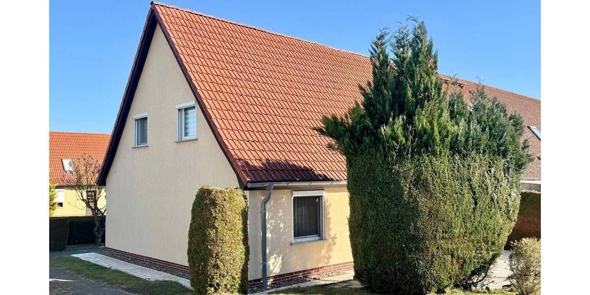 HORN IMMOBILIEN ++ 4 km bis Neubrandenburg, Haus mit großem Grundstück - Doppelhaushälfte Blankenhof / Chemnitz Chemnitz | Angebot:25821873