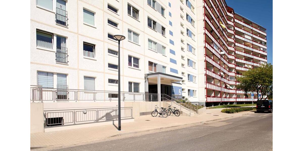 Etagenwohnung Neubrandenburg - 2 Zimmer, 66 m&sup2;, 587&euro; | Angebot:25148109