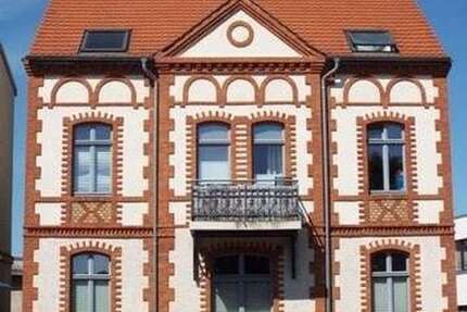 Haus Neubrandenburg Jahnviertel - 12 Zimmer, 196 m&sup2;, 450.000&euro; | Angebot:26002428