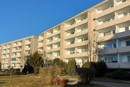 Wohnung Neustrelitz - 3 Zimmer, 63 m&sup2;, 364&euro; | Angebot:25351860