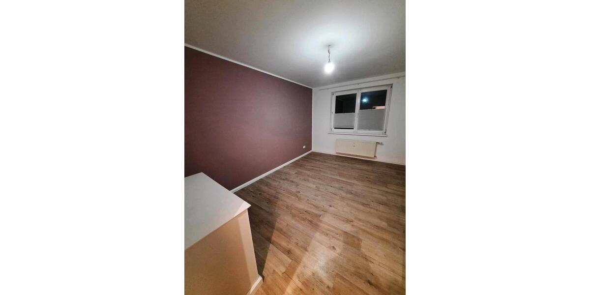 Erdgeschoßwohnung Neustrelitz - 3 Zimmer, 61 m&sup2;, 1.210&euro; | Angebot:20680865