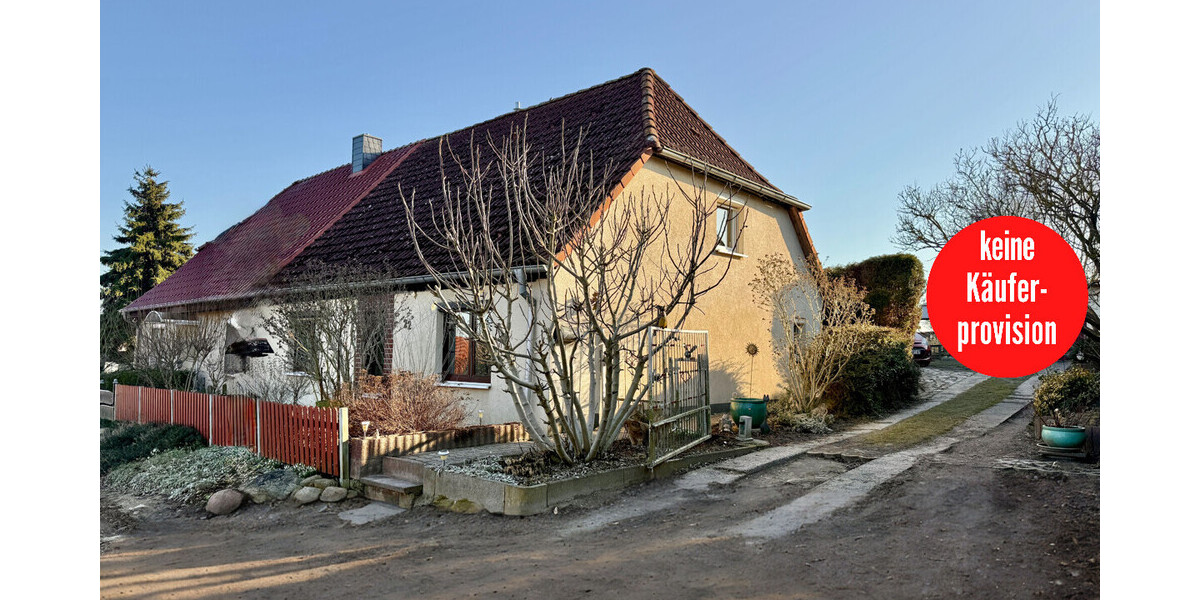 HORN IMMOBILIEN++ 15 km bis Neubrandenburg, schöne Doppelhaushälfte mit großen Grundstück & 2 Garagen - Doppelhaushälfte Bassow Bassow | Angebot:26085785