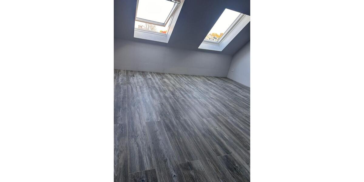 Dachgeschoßwohnung Penzlin - 3 Zimmer, 80 m&sup2;, 600&euro; | Angebot:25363146