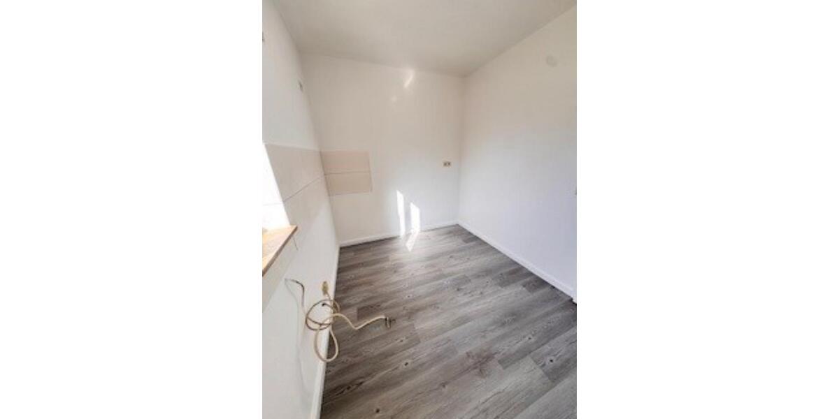 Erdgeschoßwohnung Neustrelitz - 2 Zimmer, 54 m&sup2;, 420&euro; | Angebot:25366032