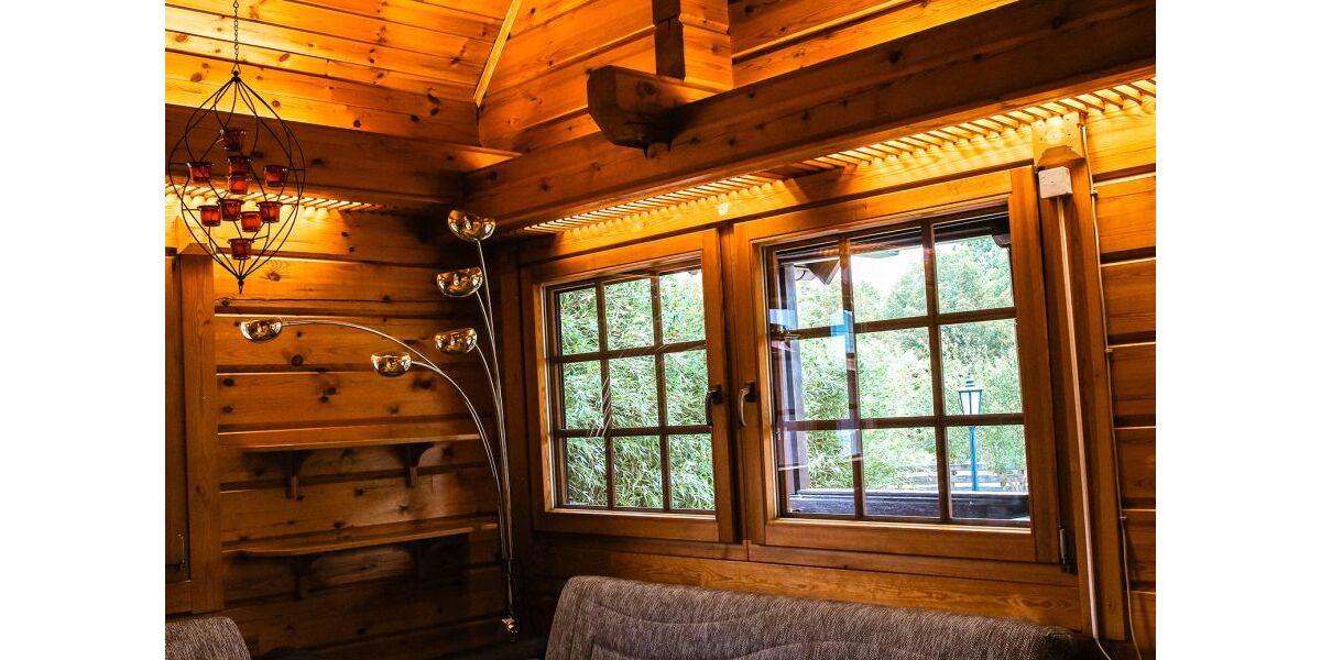 Provisionsfrei* Blockbohlenhaus mit Solaranlage & großem Grundstück - Wohnen im Naturparadies von Rühlow (Sponholz) - Einfamilienhaus Rühlow Rühlow | Angebot:26256230