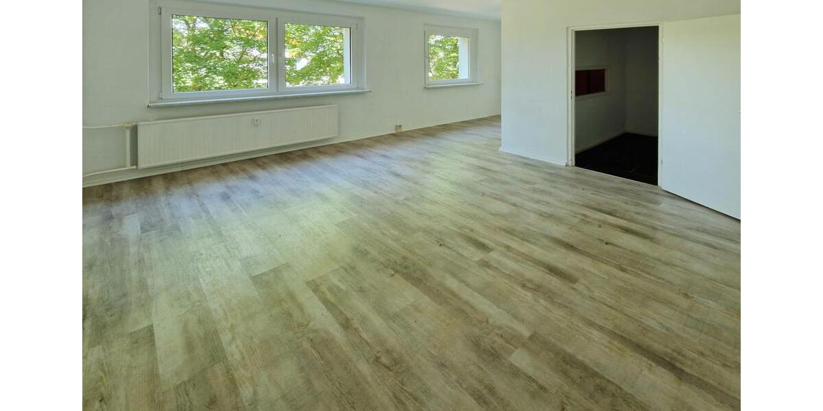Etagenwohnung Neubrandenburg Datzeberg - 1 Zimmer, 32 m&sup2;, 210&euro; | Angebot:26664589