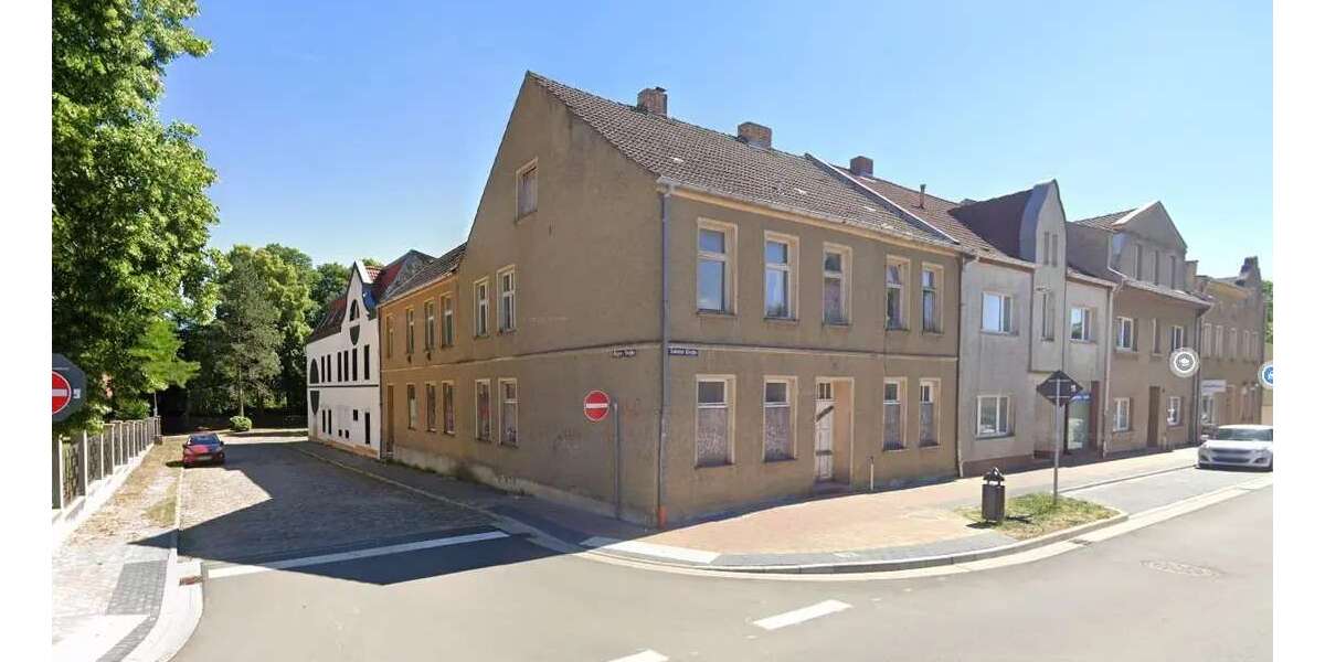 Einfamilienhaus Friedland - 12 Zimmer, 230 m&sup2;, 25.000&euro; | Angebot:25592113