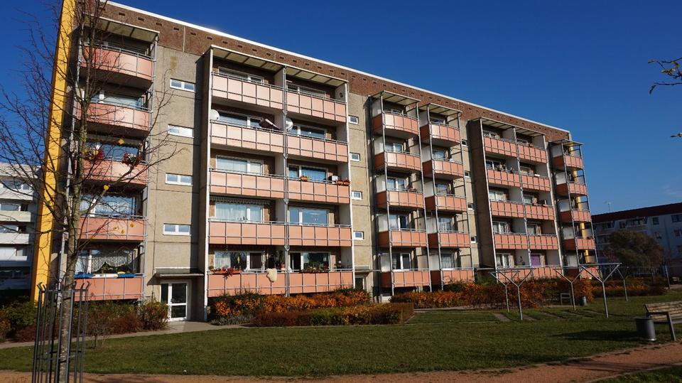 Etagenwohnung Stavenhagen - 4 Zimmer, 76 m&sup2;, 419&euro; | Angebot:25181626