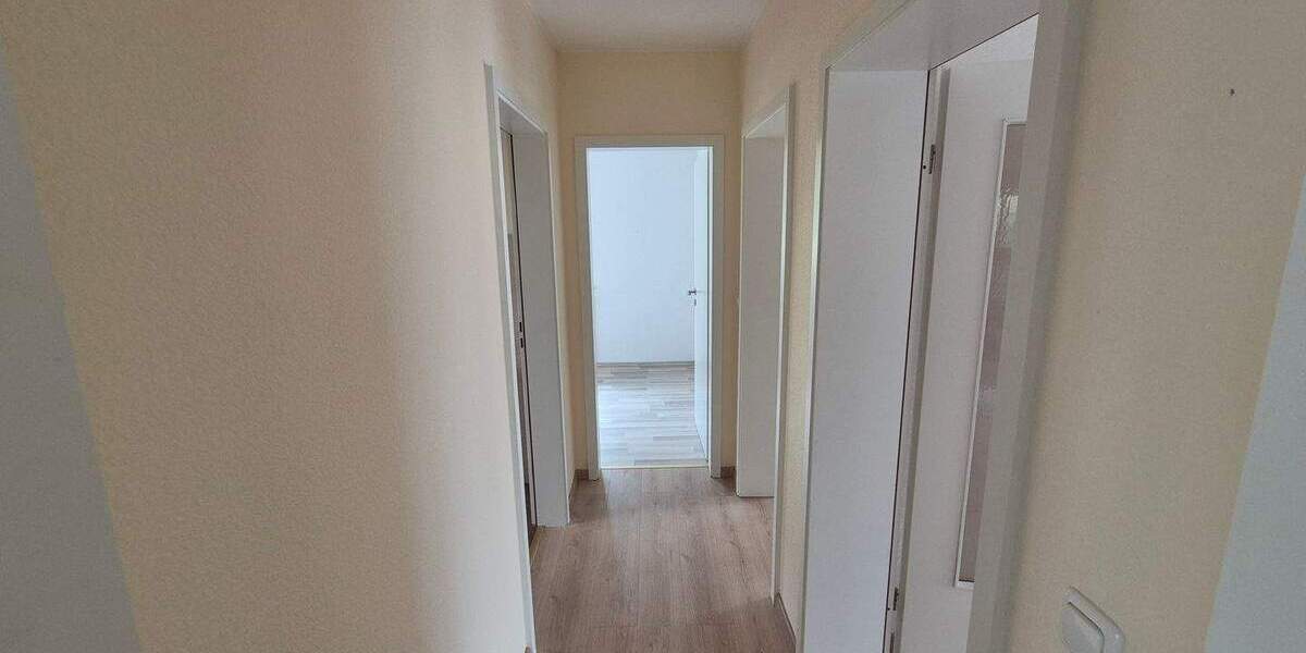 Einfamilienhaus Groß Nemerow - 6 Zimmer, 170 m&sup2;, 385.000&euro; | Angebot:26018242