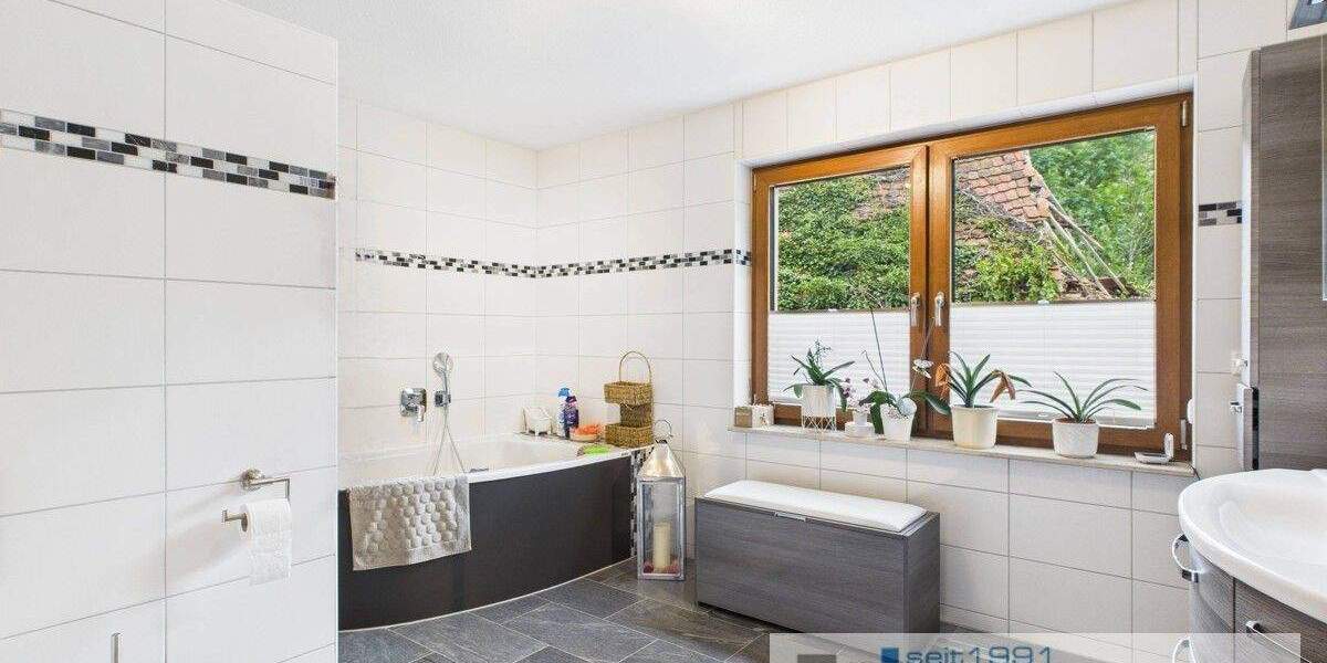 Doppelhaushälfte Hohenmocker - 4 Zimmer, 148 m&sup2;, 230.000&euro; | Angebot:25769307