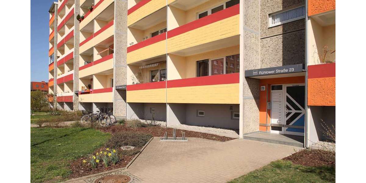 Etagenwohnung Neubrandenburg Ihlenfelder Vorstadt - 3 Zimmer, 63 m&sup2;, 312&euro; | Angebot:24553058