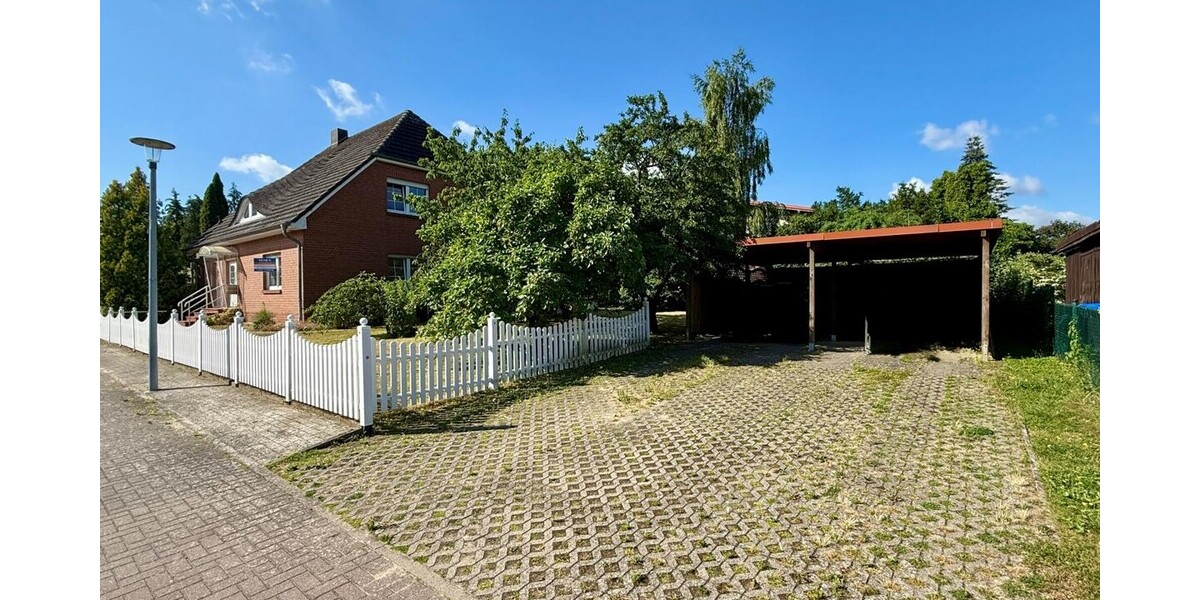 HORN IMMOBILIEN++ 2 km bis Neubrandenburg, großes Einfamilienhaus mit vielen Extras - Einliegerwohnung möglich - Einfamilienhaus Neuendorf Neuendorf | Angebot:26978905