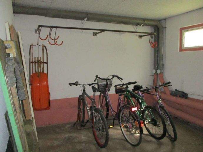 Etagenwohnung Neubrandenburg Oststadt - 4 Zimmer, 76 m&sup2;, 320&euro; | Angebot:25739783