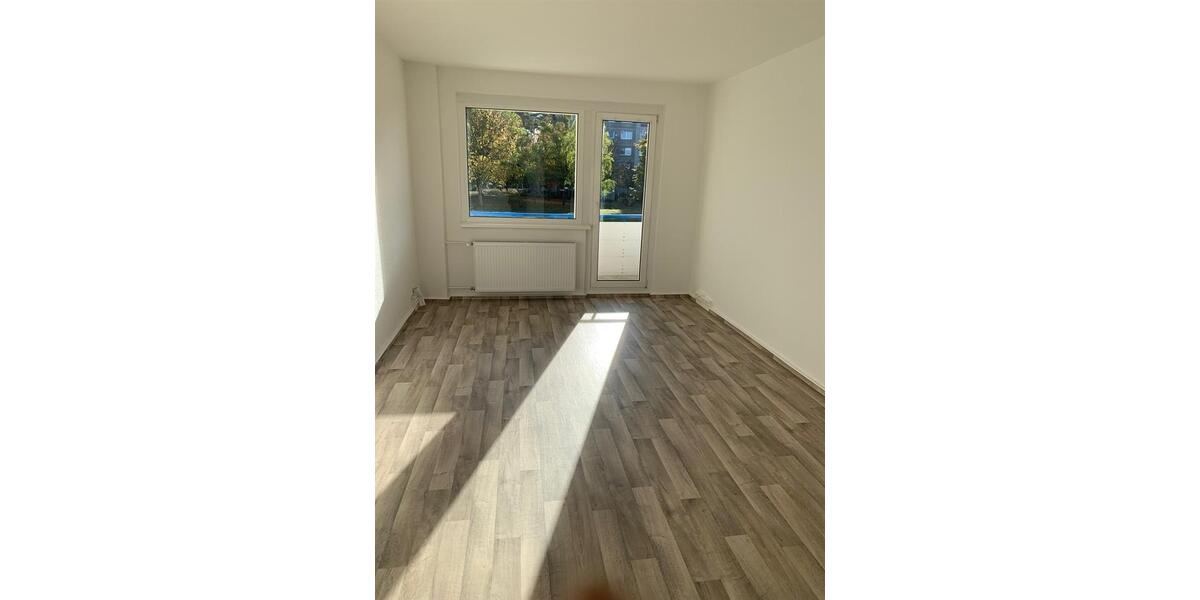 Etagenwohnung Neustrelitz - 3 Zimmer, 59 m&sup2;, 503&euro; | Angebot:23147025