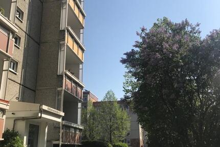 Wohnung Neubrandenburg - 3 Zimmer, 62 m&sup2;, 320&euro; | Angebot:18970918