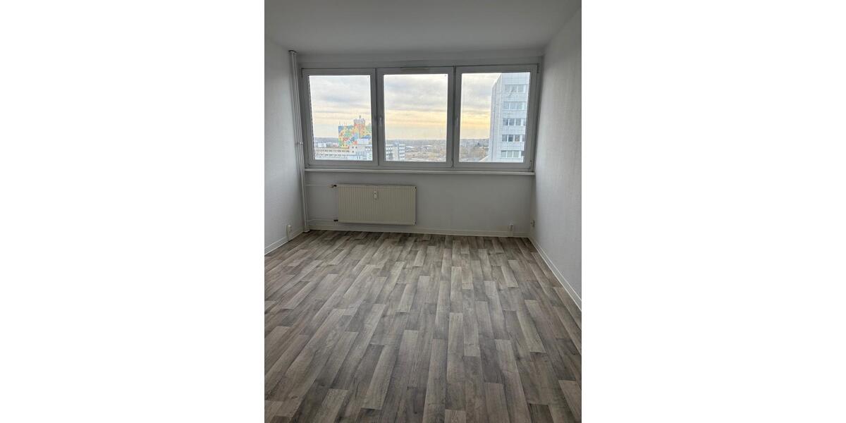 Etagenwohnung Neubrandenburg - 1 Zimmer, 24 m&sup2;, 280&euro; | Angebot:26130682