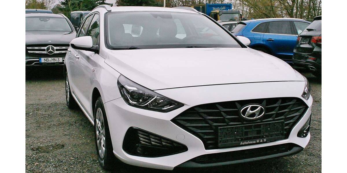Hyundai i30 97.000 km 11.990 &euro; Sponholz bei Neubrandenburg 17039