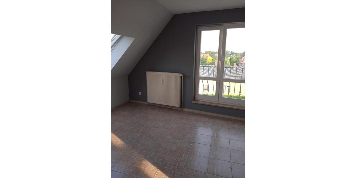 Dachgeschoßwohnung Penzlin - 3 Zimmer, 80 m&sup2;, 600&euro; | Angebot:25363146