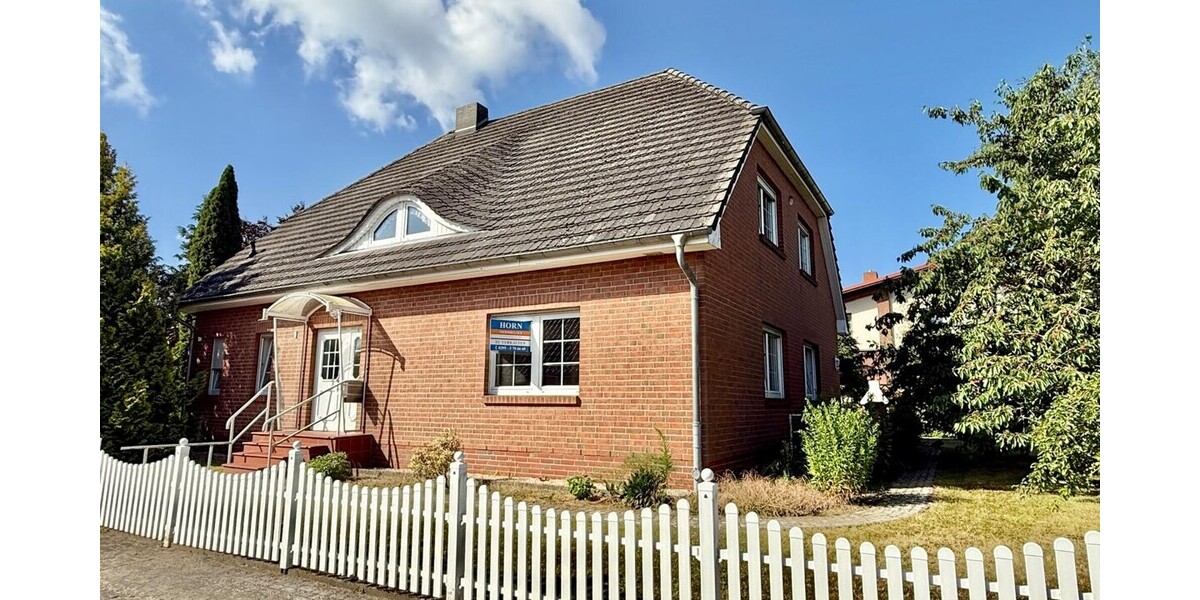 HORN IMMOBILIEN++ 2 km bis Neubrandenburg, großes Einfamilienhaus mit vielen Extras - Einliegerwohnung möglich - Einfamilienhaus Neuendorf Neuendorf | Angebot:26978905