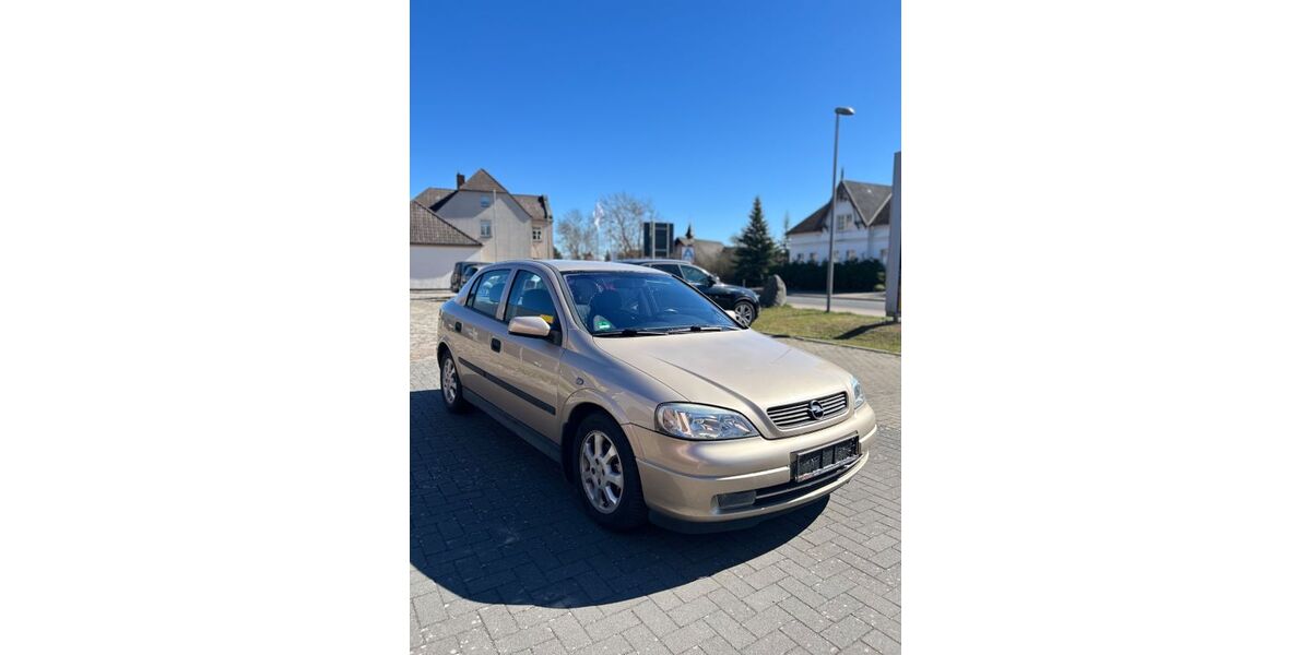 Opel Astra 152.000 km 2.990 &euro; Friedland 17098