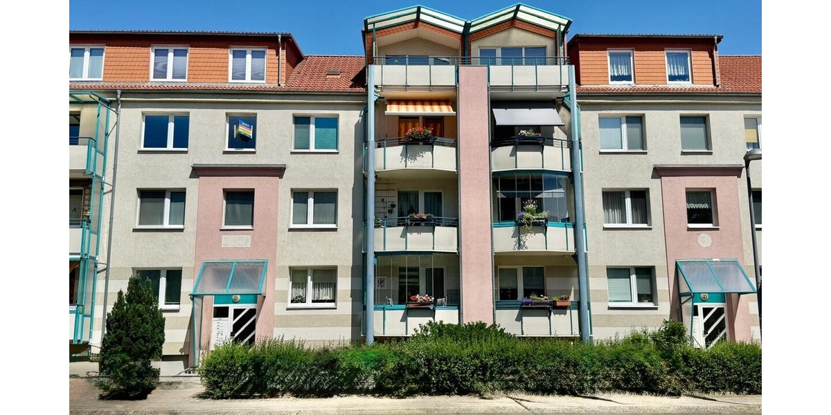 HORN IMMOBILIEN++ RESERVIERT! Neubrandenburg, 3-Raum Eigentumswohnung im EG mit Einbauküche und Balkonverglasung - Erdgeschoßwohnung Neubrandenburg | Angebot:27007629