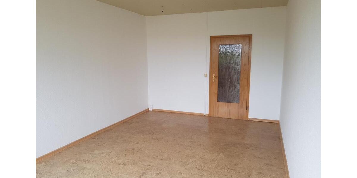 Etagenwohnung Neubrandenburg Datzeberg - 3 Zimmer, 69 m&sup2;, 330&euro; | Angebot:23484282