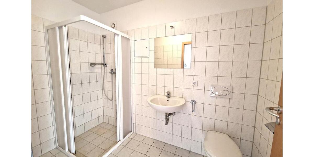 Etagenwohnung Neubrandenburg - 1 Zimmer, 24 m&sup2;, 266&euro; | Angebot:24713263