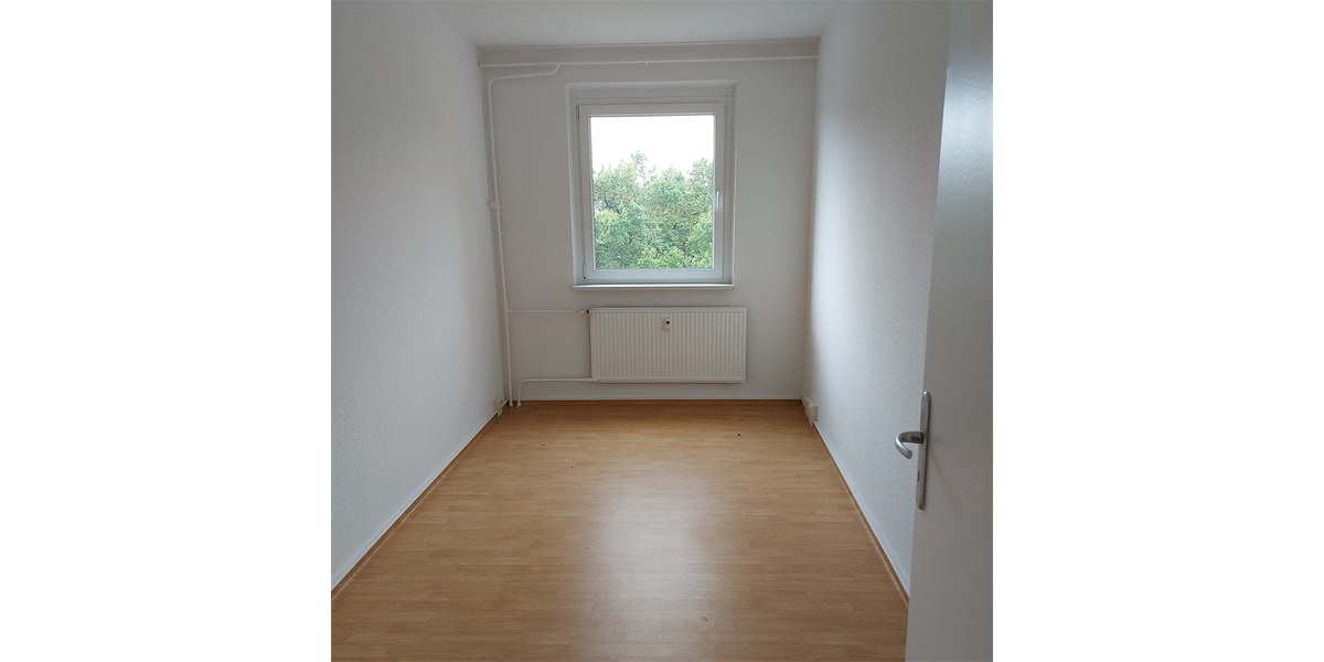 Etagenwohnung Neustrelitz - 3 Zimmer, 62 m&sup2;, 340&euro; | Angebot:25350737