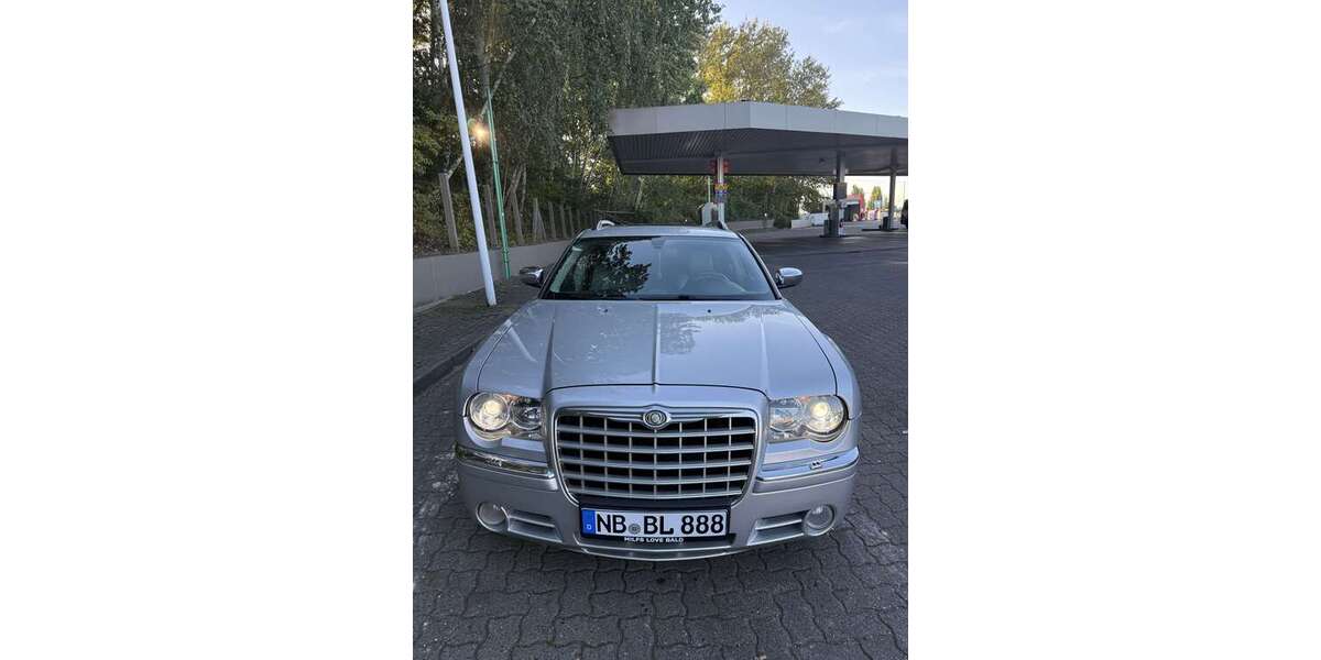 Chrysler 300C 199.000 km 5.900 &euro; Neubrandenburg 17033