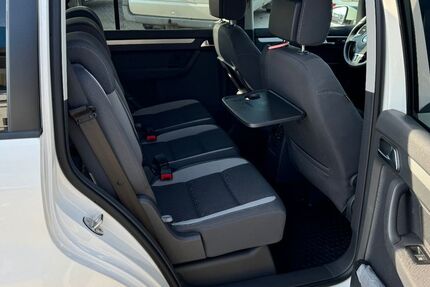 VW Touran 169.520 km 9.950 &euro; Neustrelitz 17235