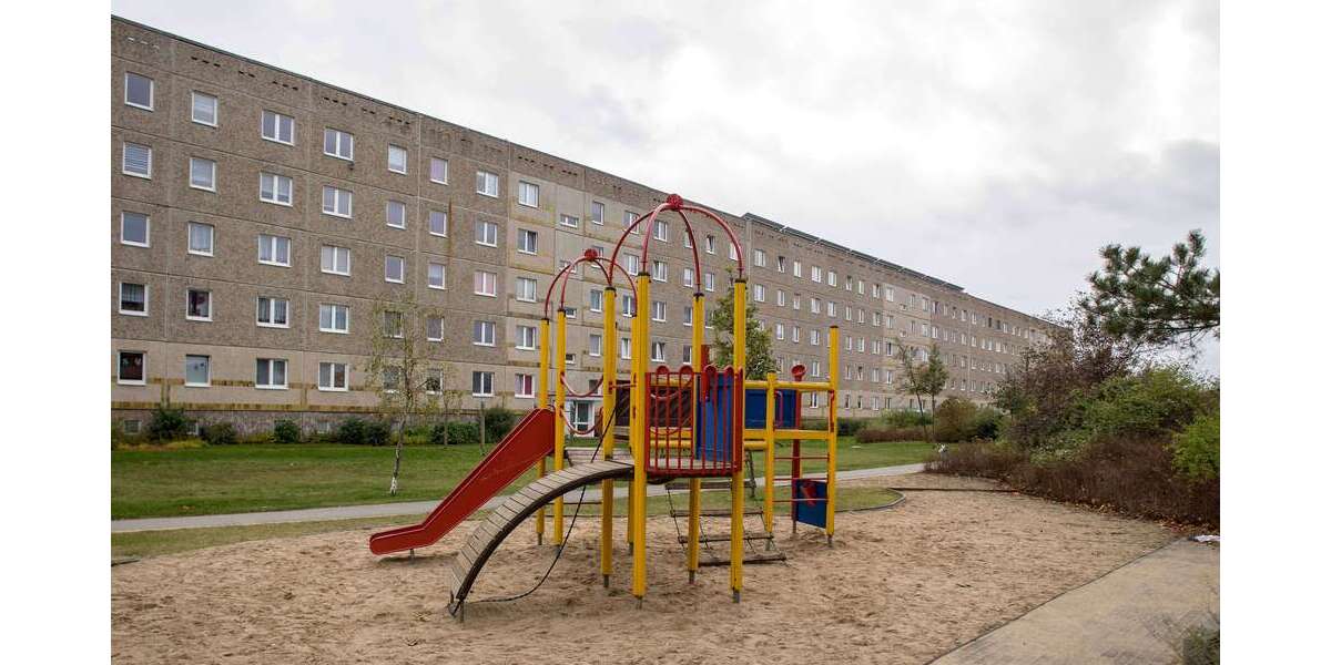 Etagenwohnung Neubrandenburg Reitbahnviertel - 3 Zimmer, 60 m&sup2;, 237&euro; | Angebot:26739253