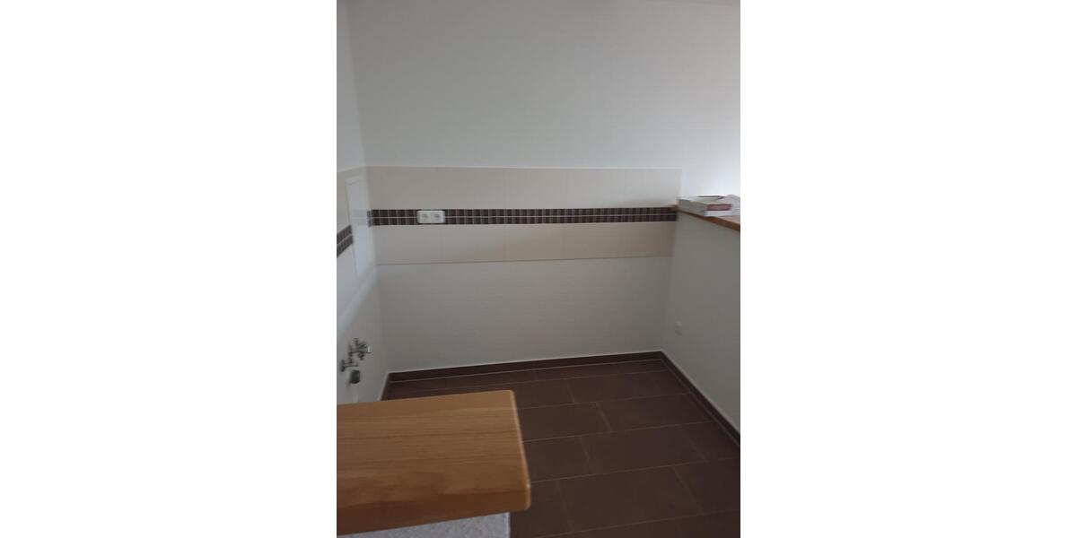 Etagenwohnung Neustrelitz - 2 Zimmer, 46 m&sup2;, 323&euro; | Angebot:18043646