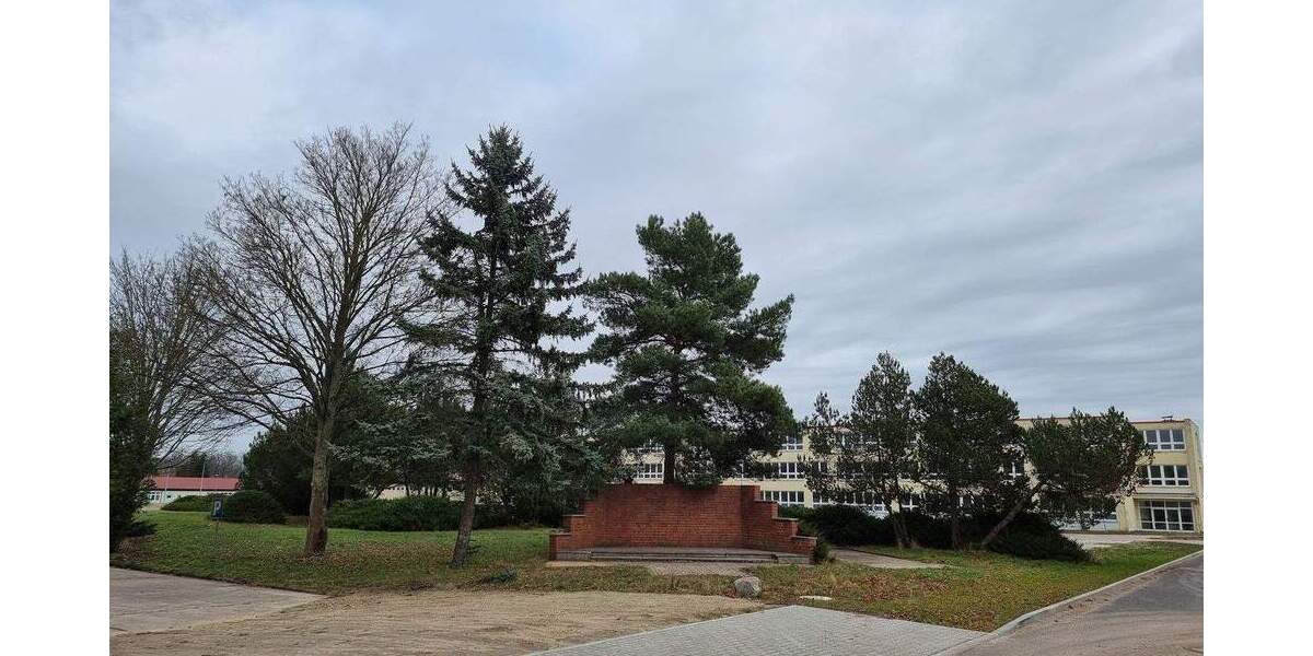 Gewerbeobjekt Stavenhagen OT Basepohl Basepohl - 99.000&euro; | Angebot:25804597