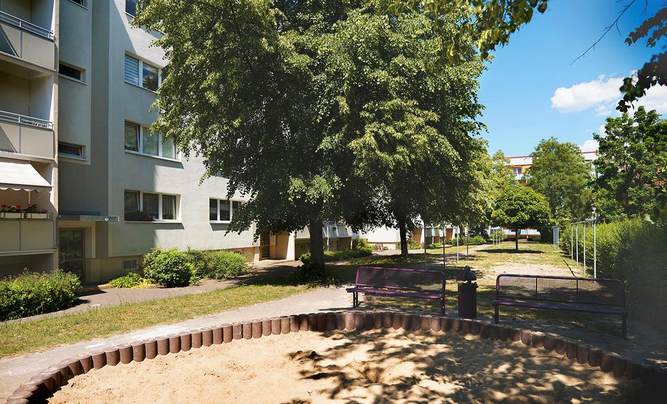 Etagenwohnung Neubrandenburg Carlshöhe - 2 Zimmer, 45 m&sup2;, 234&euro; | Angebot:26477799