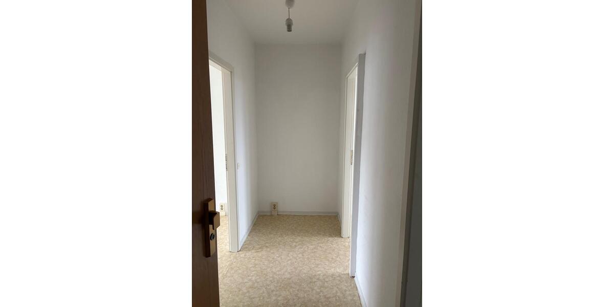 Etagenwohnung Neubrandenburg - 1 Zimmer, 34 m&sup2;, 254&euro; | Angebot:24524912