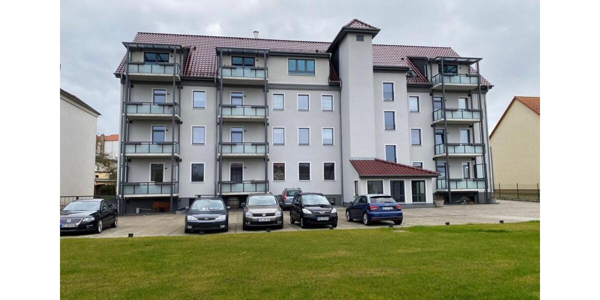 Etagenwohnung Neustrelitz - 2 Zimmer, 78 m&sup2;, 672&euro; | Angebot:23860214