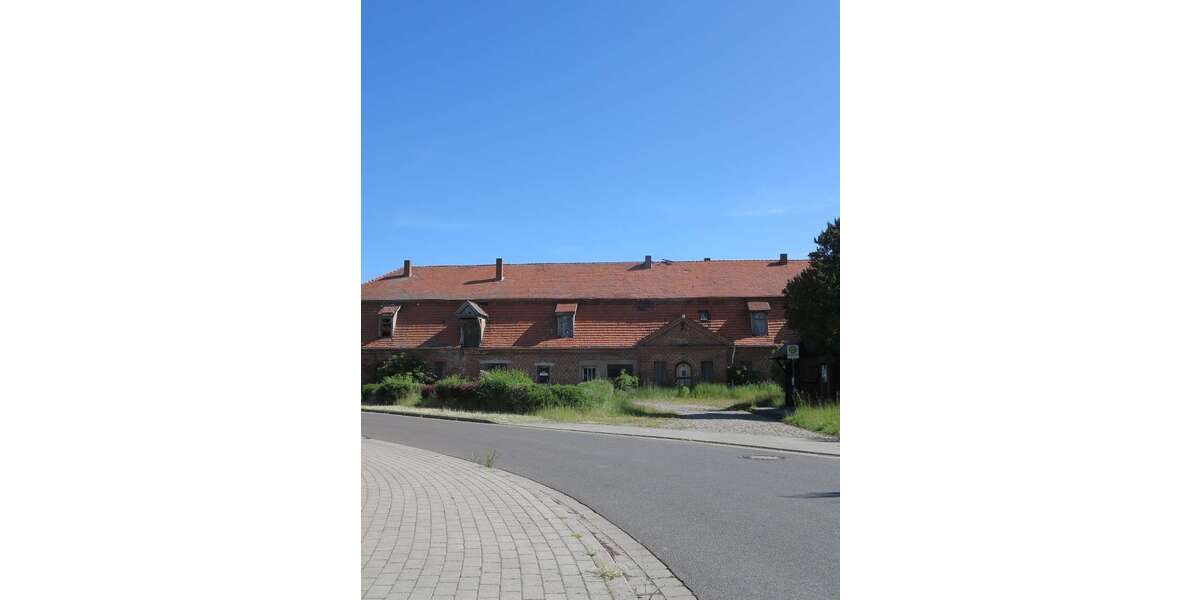 Einfamilienhaus Ivenack - 100 Zimmer, 1.200 m&sup2;, 169.000&euro; | Angebot:25880239