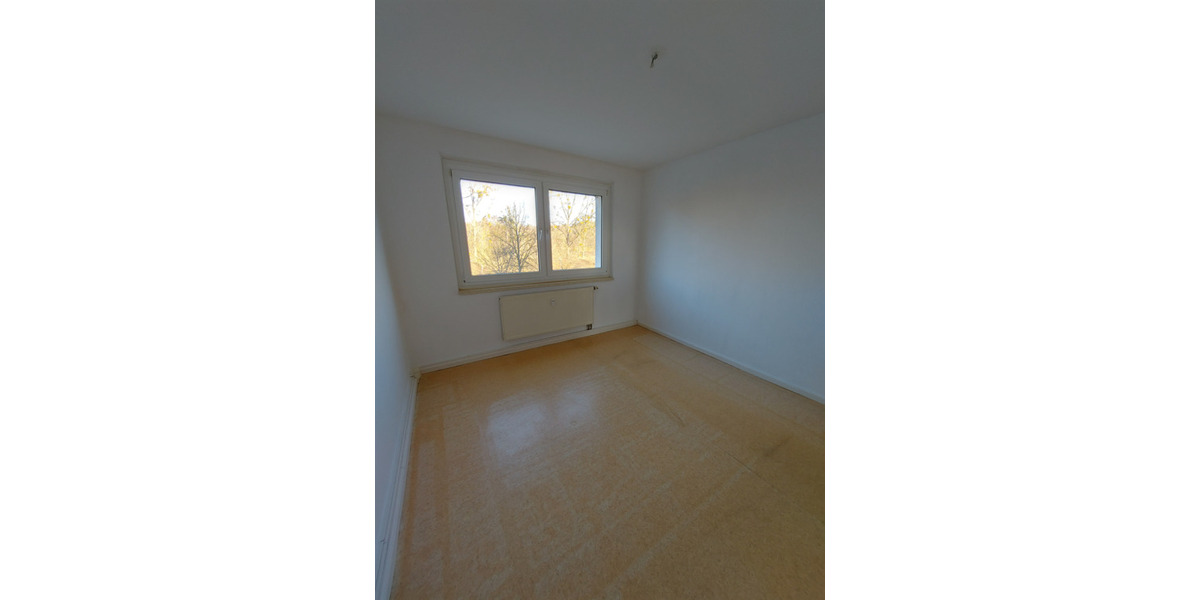 Etagenwohnung Neustrelitz - 3 Zimmer, 63 m&sup2;, 345&euro; | Angebot:24609901