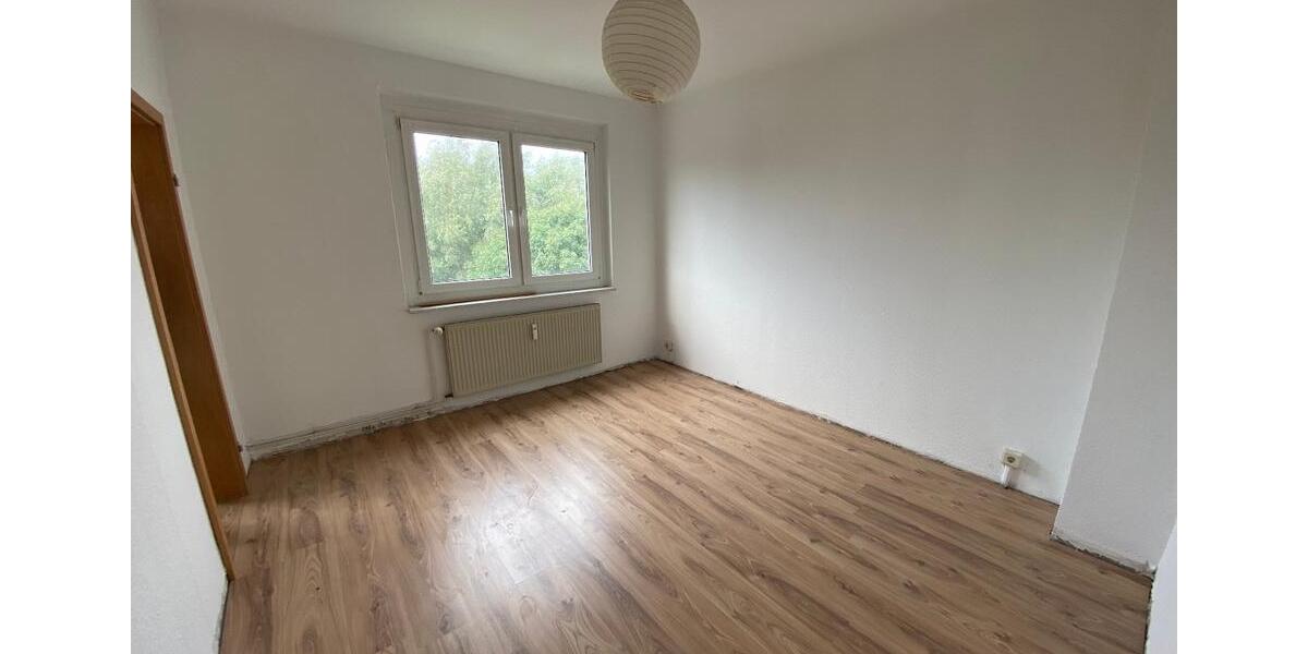 Etagenwohnung Burg Stargard - 6 Zimmer, 145 m&sup2;, 653&euro; | Angebot:24585497