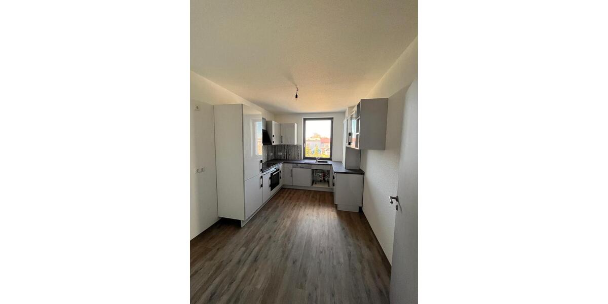 Etagenwohnung Neustrelitz - 2 Zimmer, 78 m&sup2;, 672&euro; | Angebot:23860214