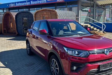 SsangYong Tivoli 33.000 km 13.990 &euro; Neustrelitz 17235
