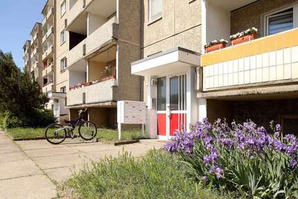 Wohnung Neubrandenburg Fritscheshof - 3 Zimmer, 62 m&sup2;, 367&euro; | Angebot:25834941