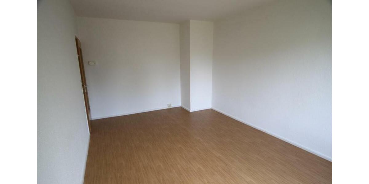 Etagenwohnung Neubrandenburg - 3 Zimmer, 53 m&sup2;, 379&euro; | Angebot:25791132